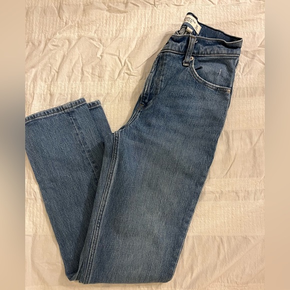 Abercrombie ultra high rise 90s straight jean - Picture 2 of 3